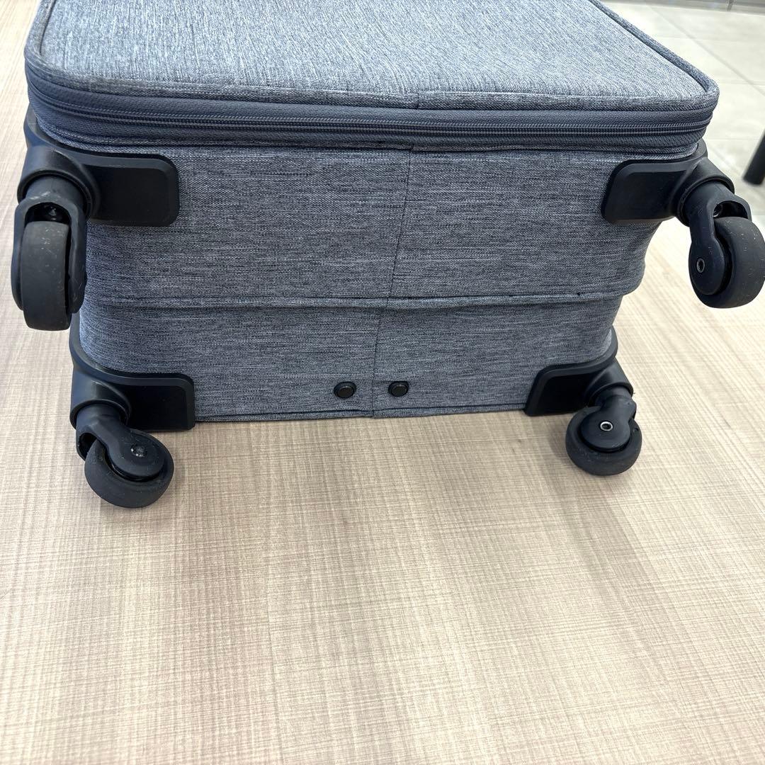 美品✨️廃盤品✨️無印 半分の厚みで収納できるソフト キャリーケース Sサイズ