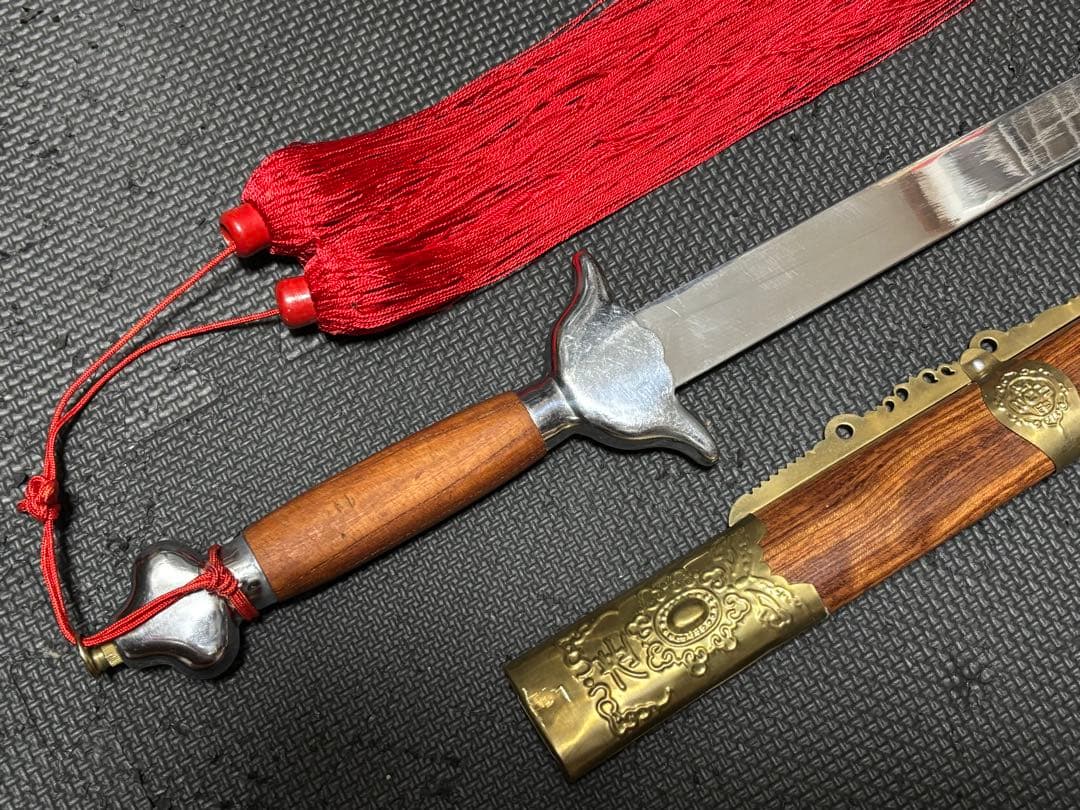 中国武術 ジュラルミン製蛇剣 剣身硬め カンフー 大会舞台用 鬼滅の刃 コスプレ