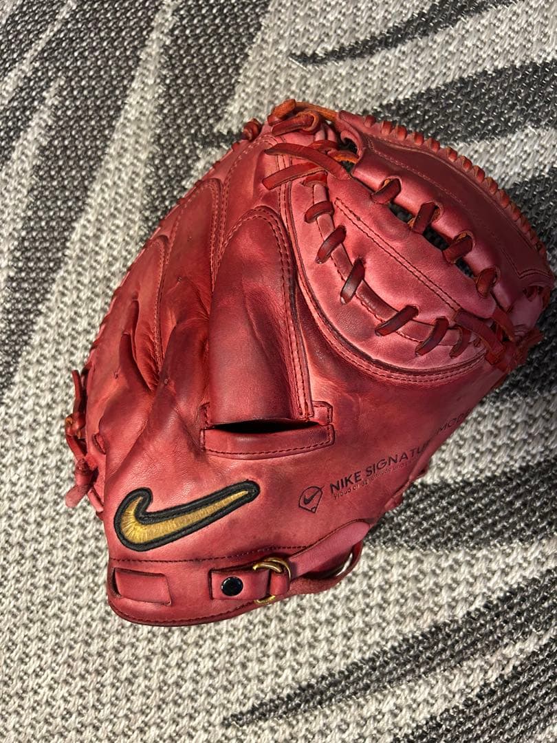 【SALE】Nike Signature Model 軟式グローブ レッド