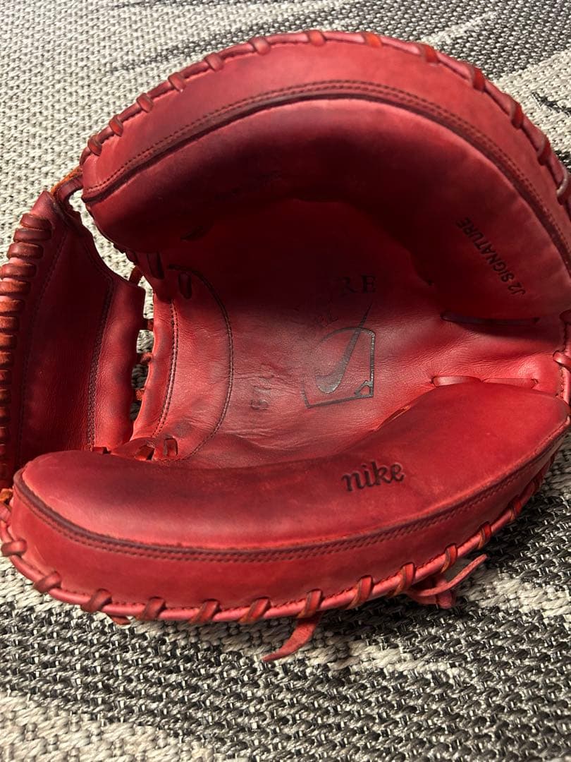 【SALE】Nike Signature Model 軟式グローブ レッド