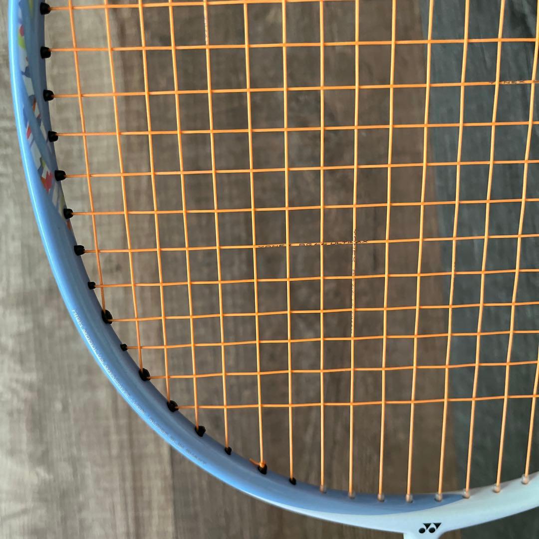 ASTROX70 バドミントンラケット ホワイト/ブルー