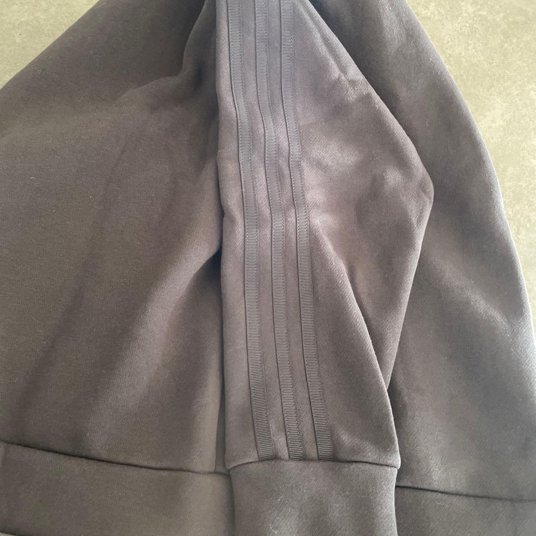 アディダスゴルフ　スウェットセットアップ　ジャケット&スカートスリーストライプス