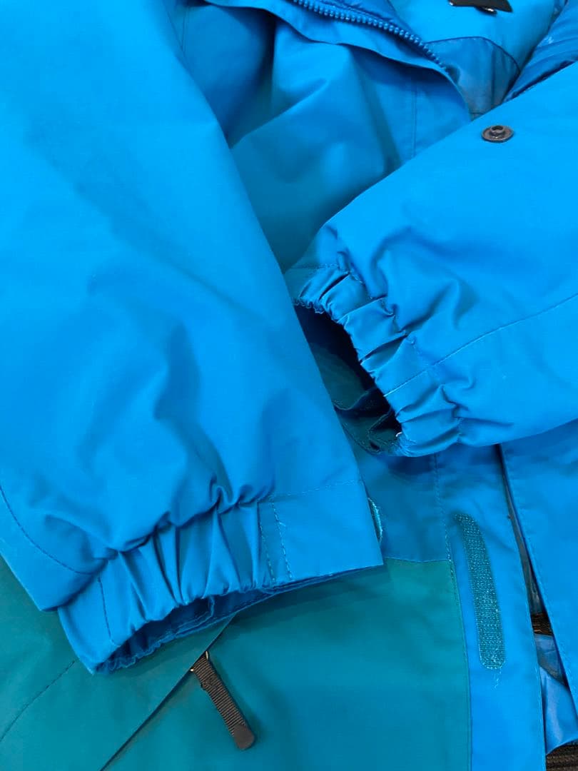 美品！ノースフェイス　キッズ　スキーウェア　140cm スキー・スノーボードに！