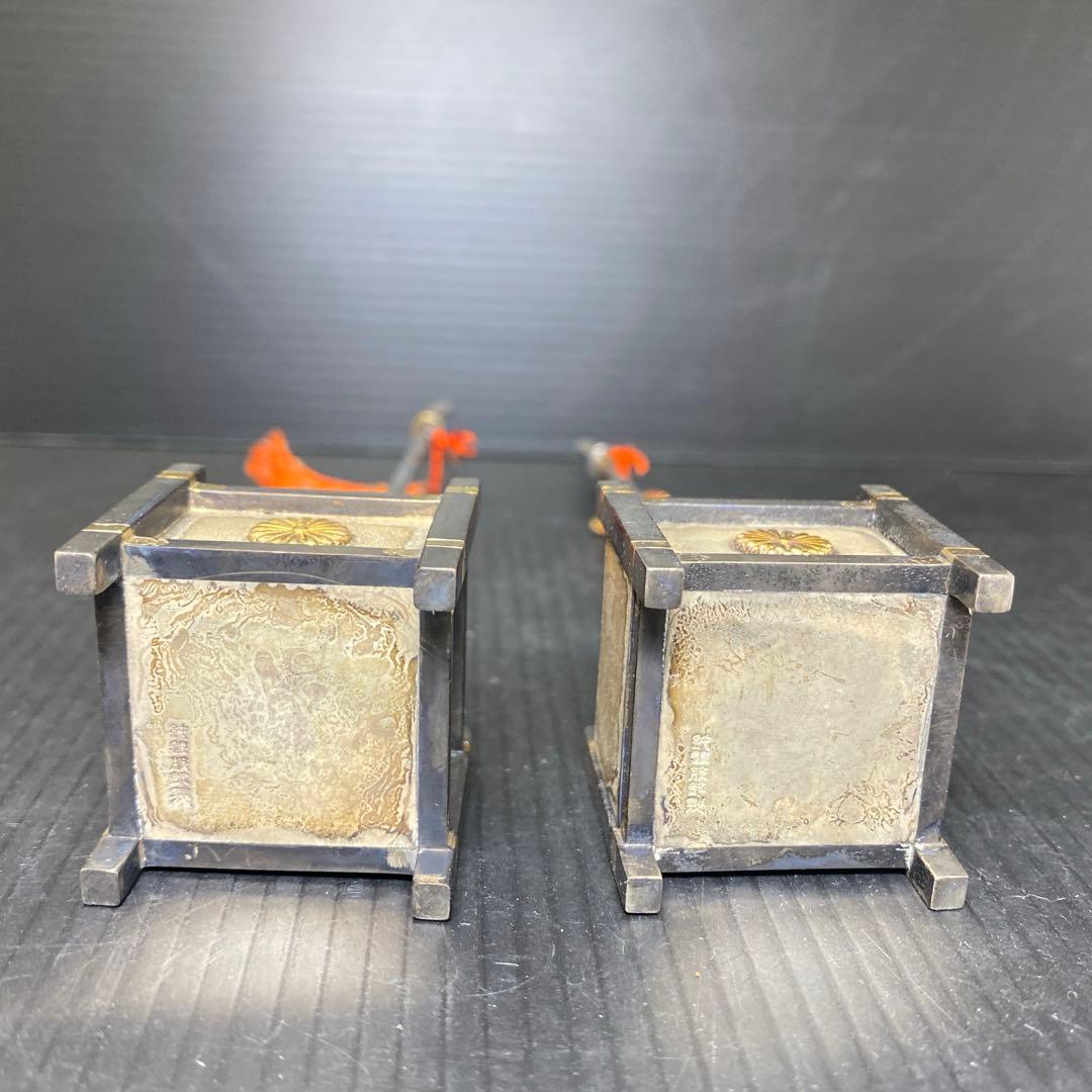 天皇御下賜品　純銀服部製　槍型　菊紋ボンボニエール　一対　東さ8-0208☆2F