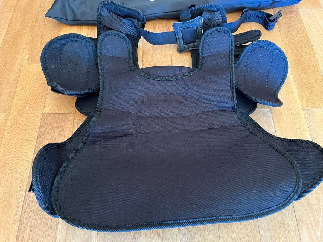 ★Mizuno 硬式・軟式兼用　審判用防具★