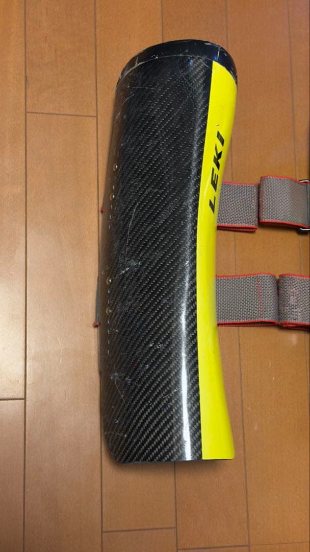 LEKI スキー用カーボンプロテクター レガース