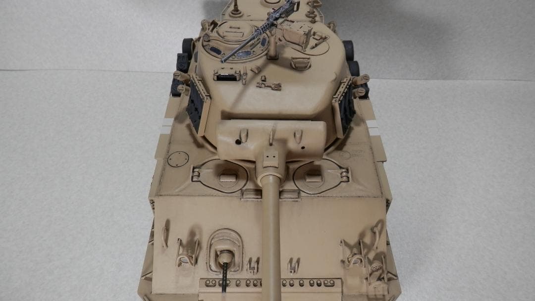 RC戦車 1/16スケール M51スーパーシャーマン　組立済み