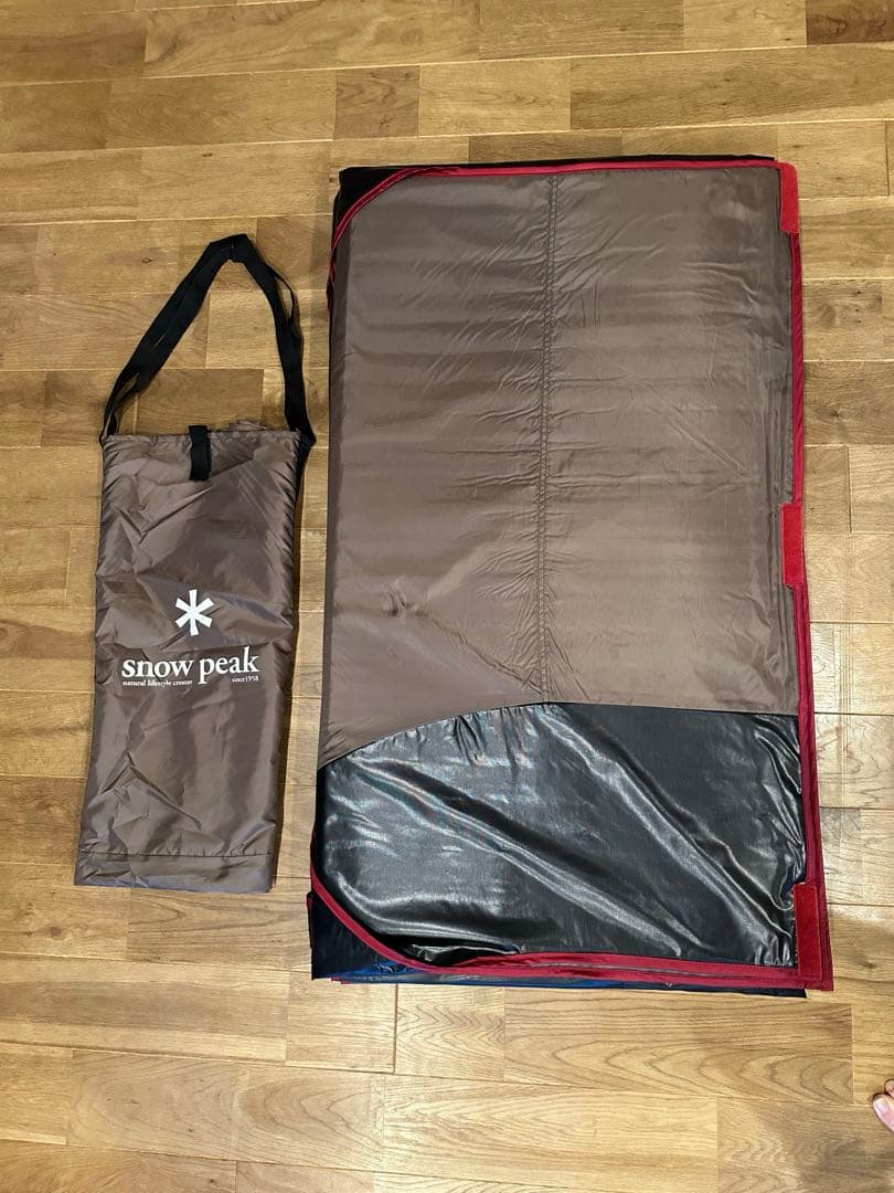  Peak ラウンジシェル &フロアマット　他オプション付き