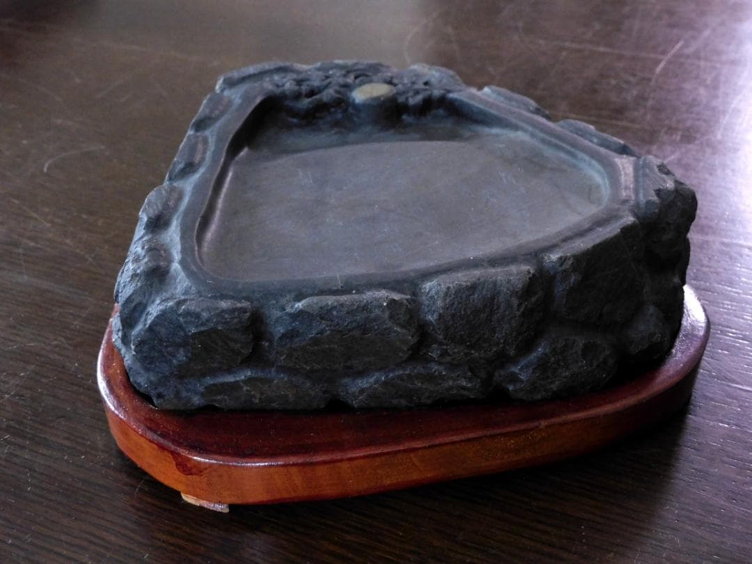 端渓硯　端渓　端州名硯　端州石硯　眼　石眼　梅