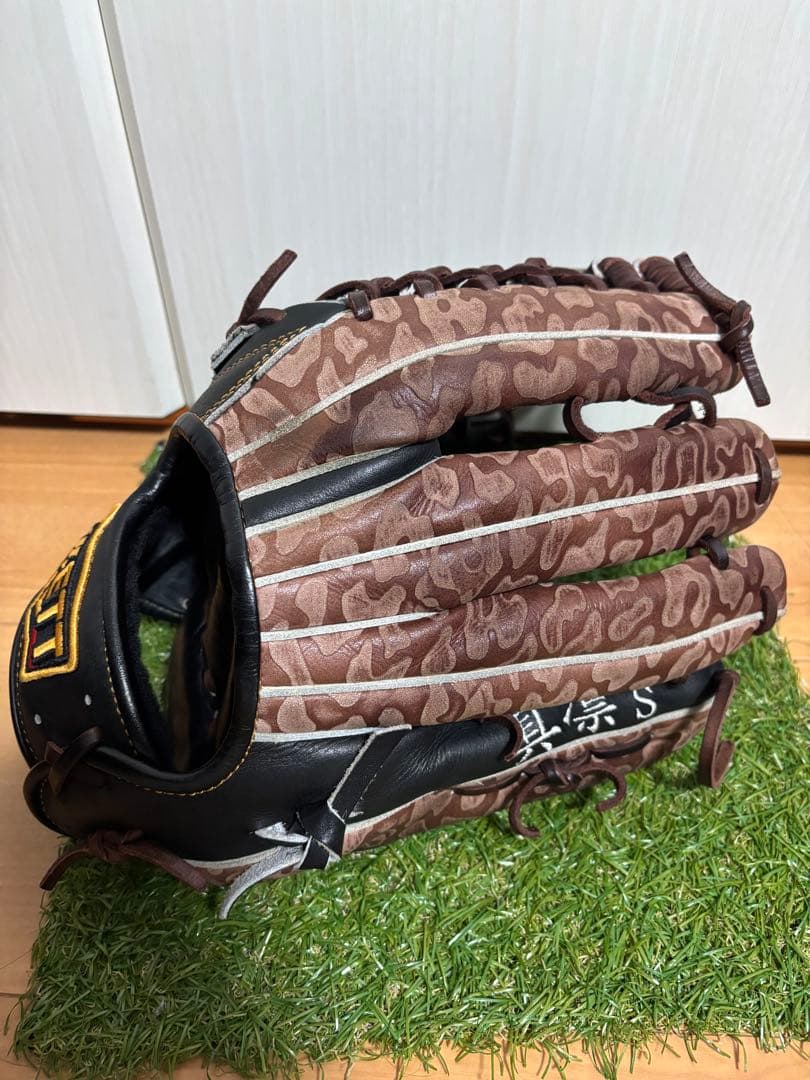 プロ支給品　実使用　岡田幸文　千葉ロッテ　ゼット　プロステイタス　外野手