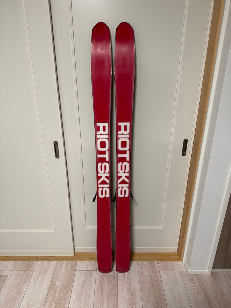 RIOT SKIS rebirth 160　markerビンディング付き