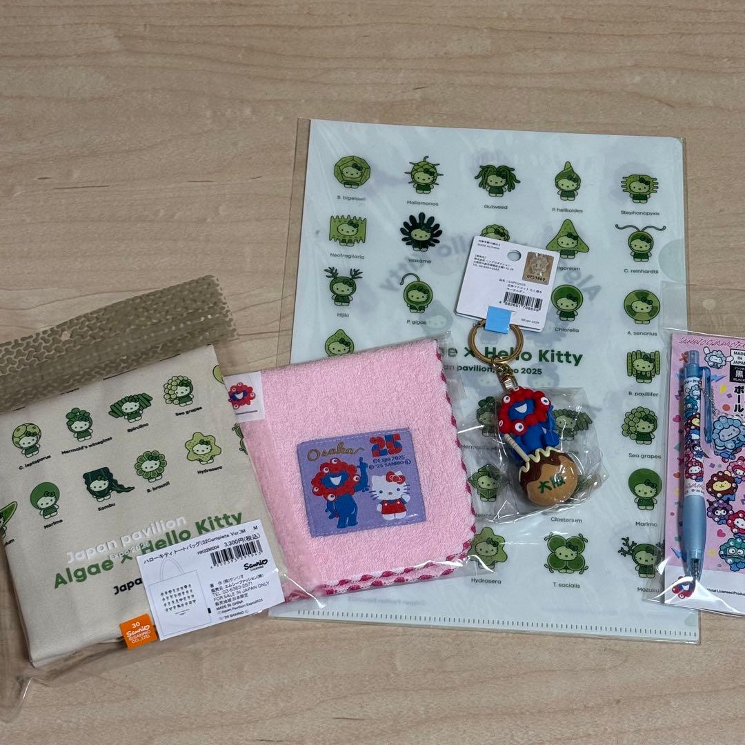 ミャクミャク サンリオ 日本館