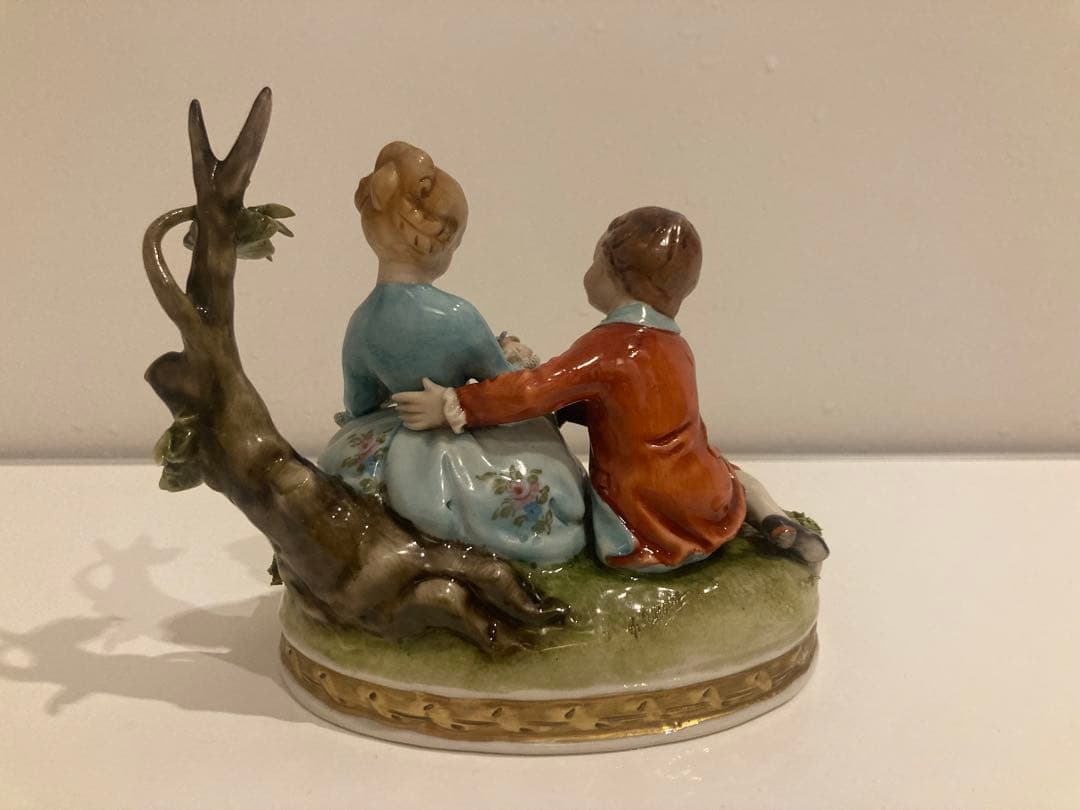 カポディモンテ Capodimonte キングスポルチェランフィギュリン