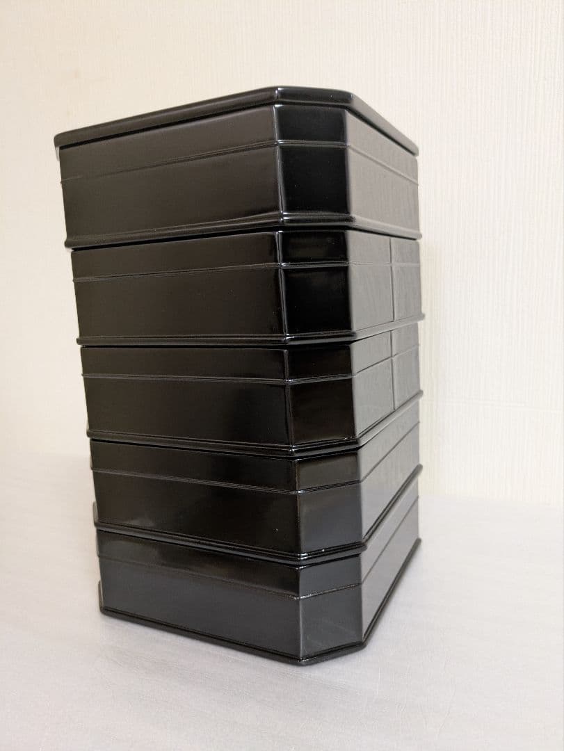 懐石道具 木製黒真塗 5段縁高重 茶懐石 利休好写 お正月 桐箱