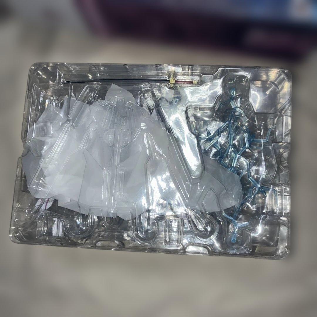 メタロボストフリ弐式初音ミク、ストフリ弐式、プラウドディフェンダー、shラクス