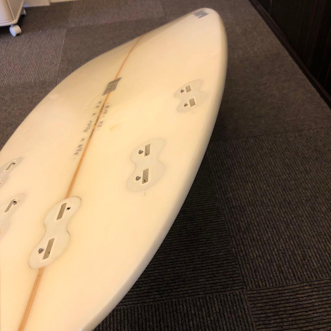 Tokoro ショートボード　5フィン付き