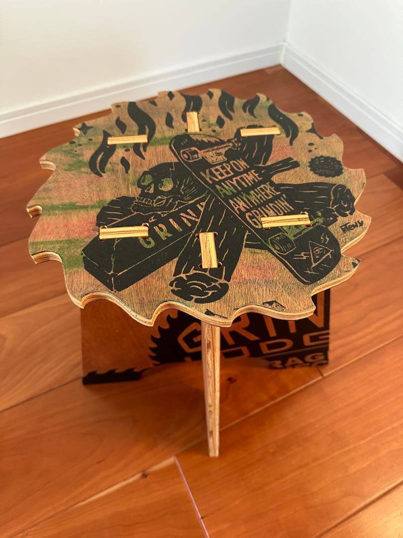 GRINDLODGE スツール