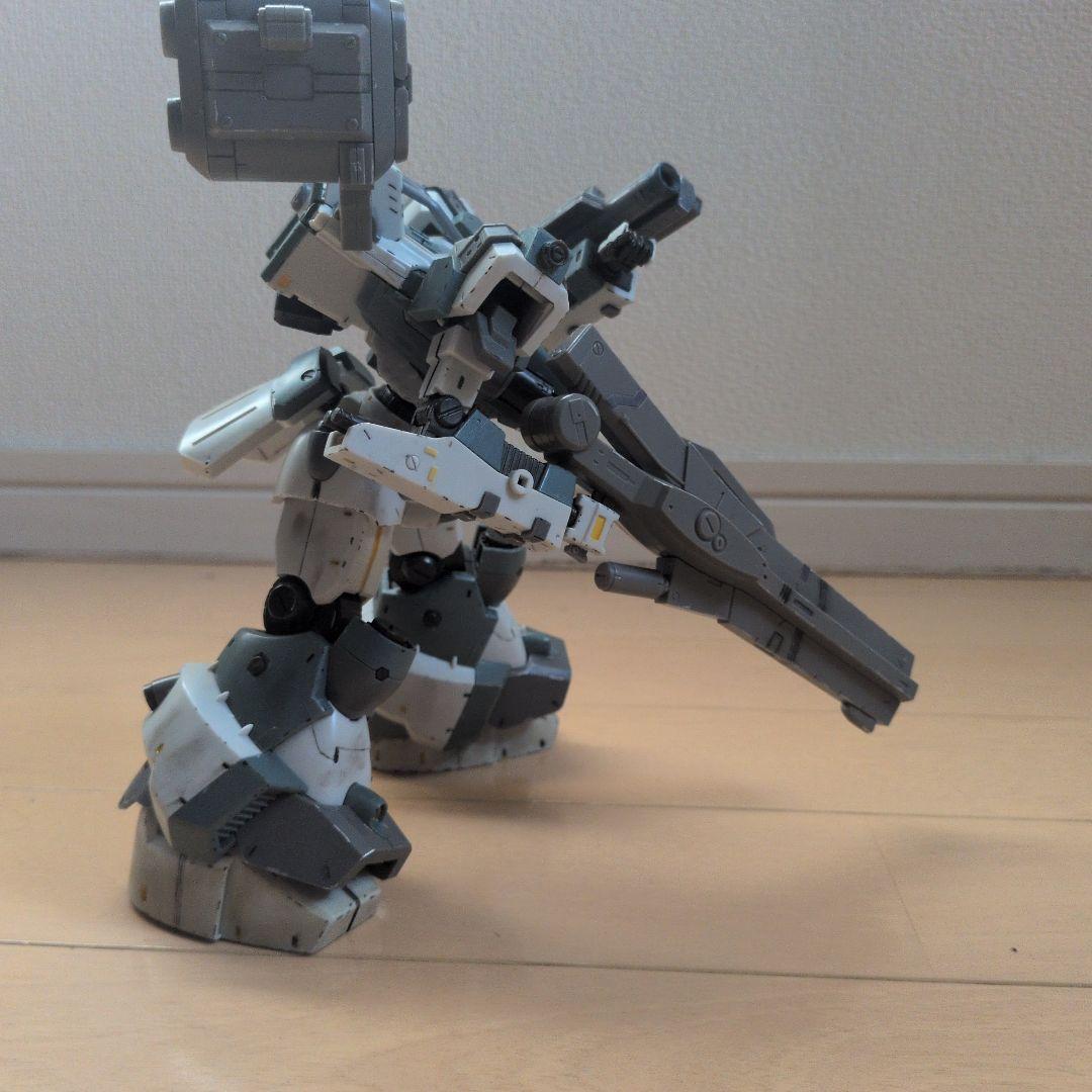 アーマードコアV.Iシリーズ 1/72　フォックスアイ(塗装済、完成品)