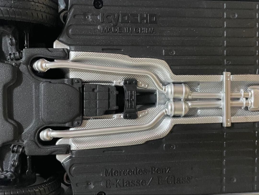 1/18 E-Class 京商 メルセデスベンツ Eクラス ミニカー