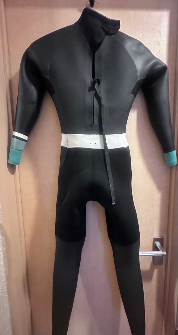 12/3まで限定お値下げ セミドライ ウエットスーツ MLサイズ