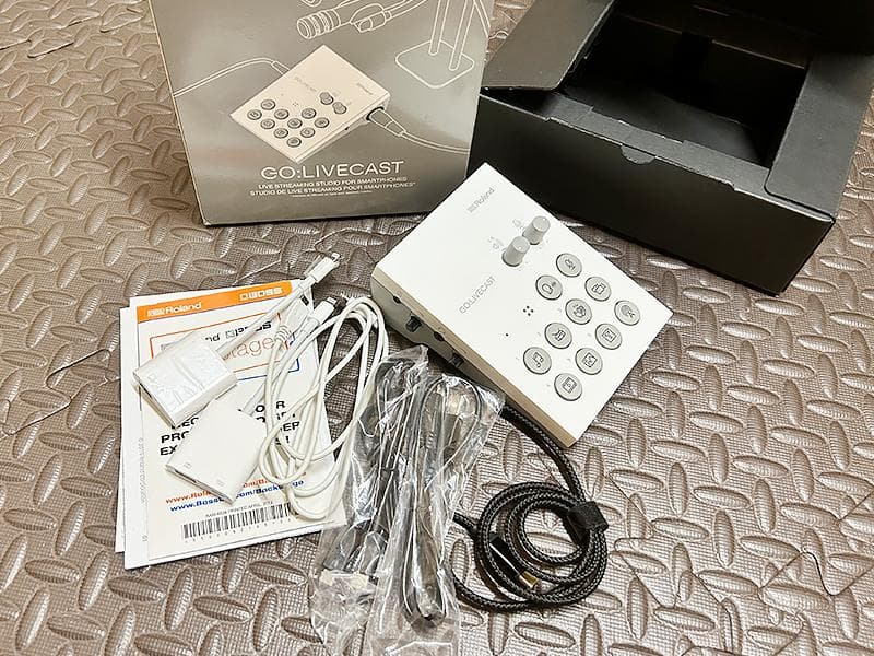 GO:LIVECAST 配信機器 Roland（iPhoneアダプタ2個付美品）