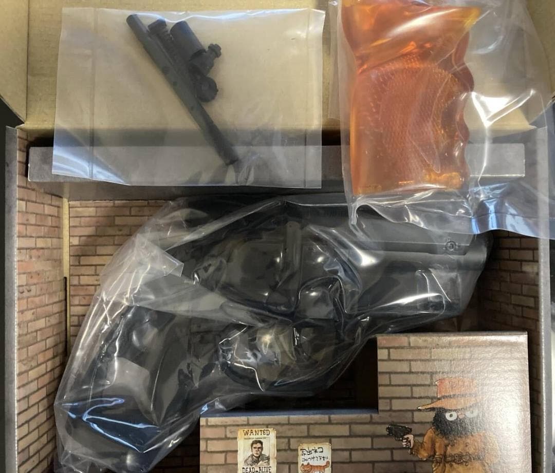 【未使用】留之助ブラスター・チビ レジン製無可動モデル組立キット スタンド付き