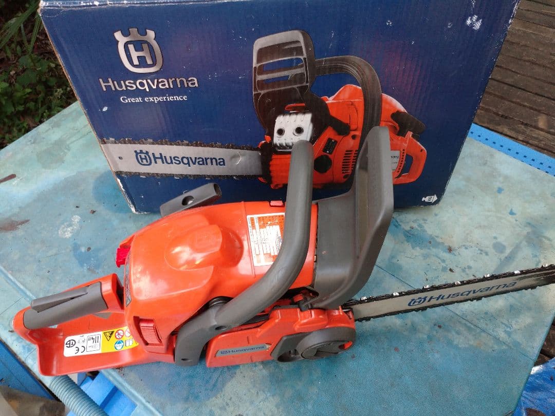 #カズハスクバーナチェーンソー 135e