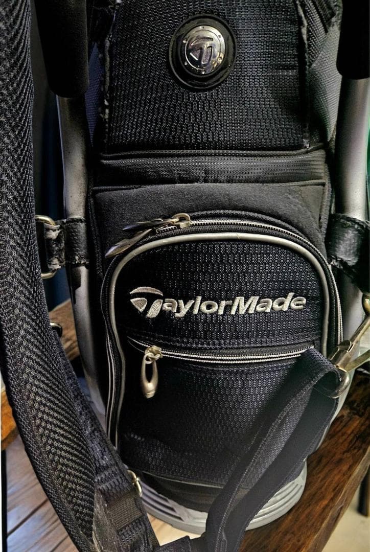 送料無料/美品　TaylorMade １４分割　レアモデル大型キャディバッグ