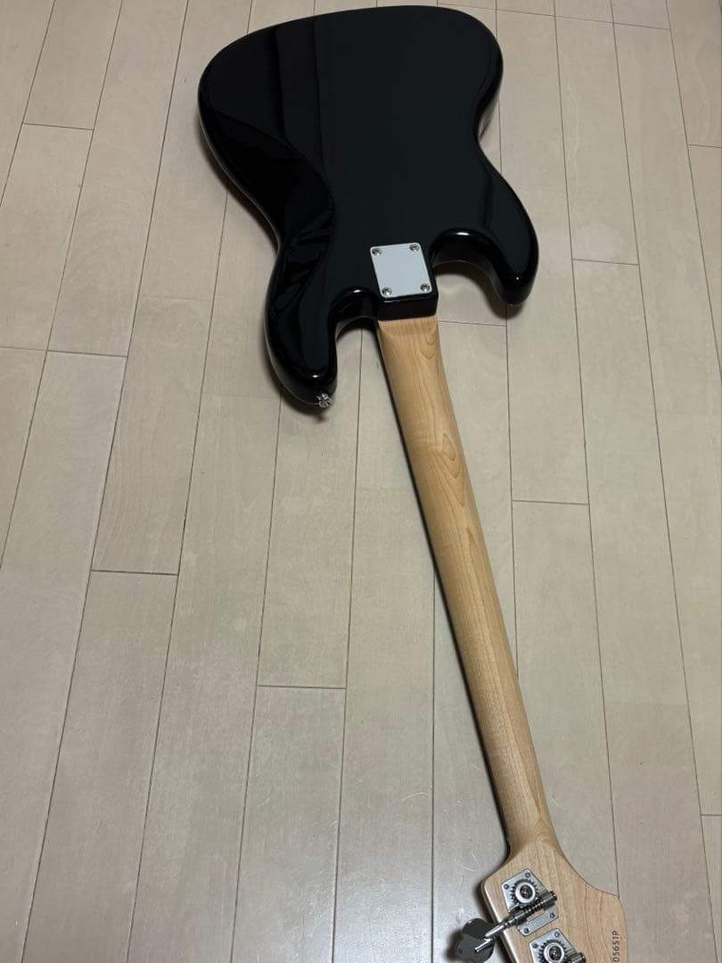 4弦ベース(グラスルーツ)