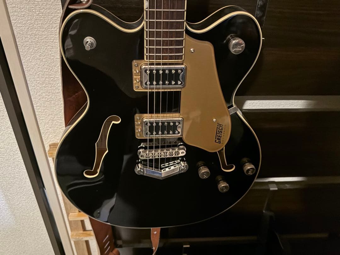 ギター GRETSCH G5622Double-Cut with V-Stoptail