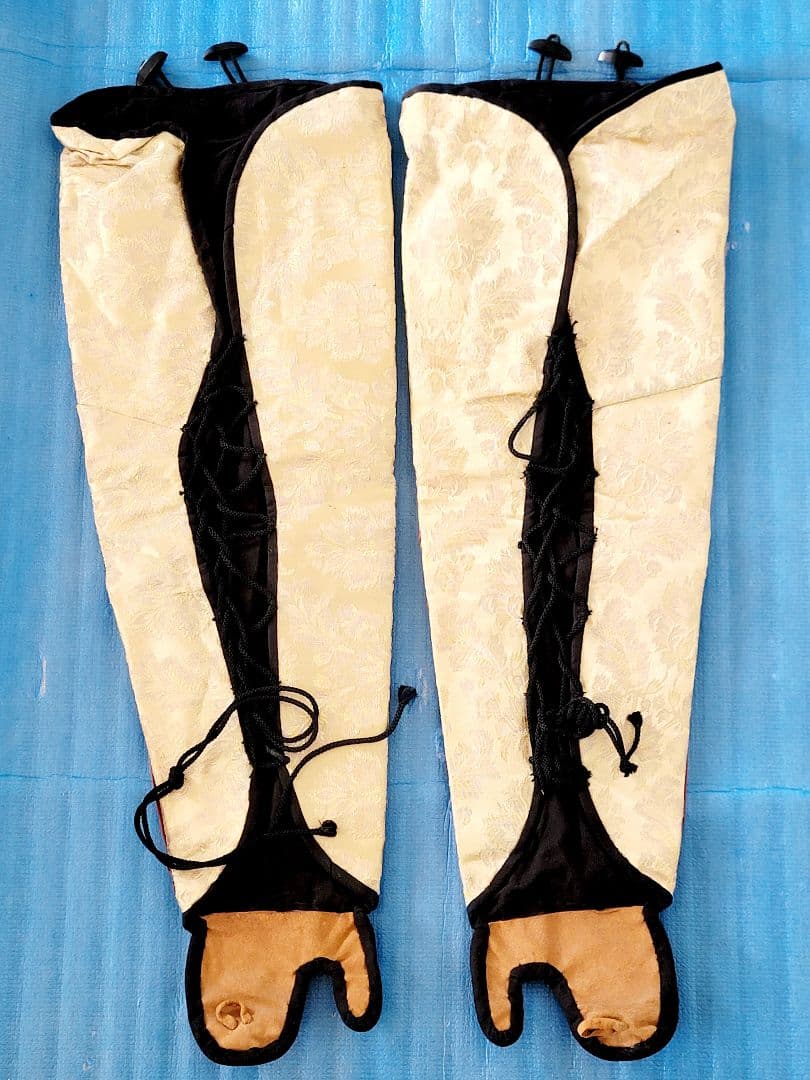 伝統的日本甲冑　赤備え　鎧兜　甲冑　武具　具足　鎧　兜　等身大