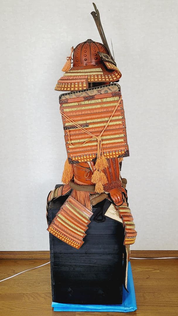 伝統的日本甲冑　赤備え　鎧兜　甲冑　武具　具足　鎧　兜　等身大