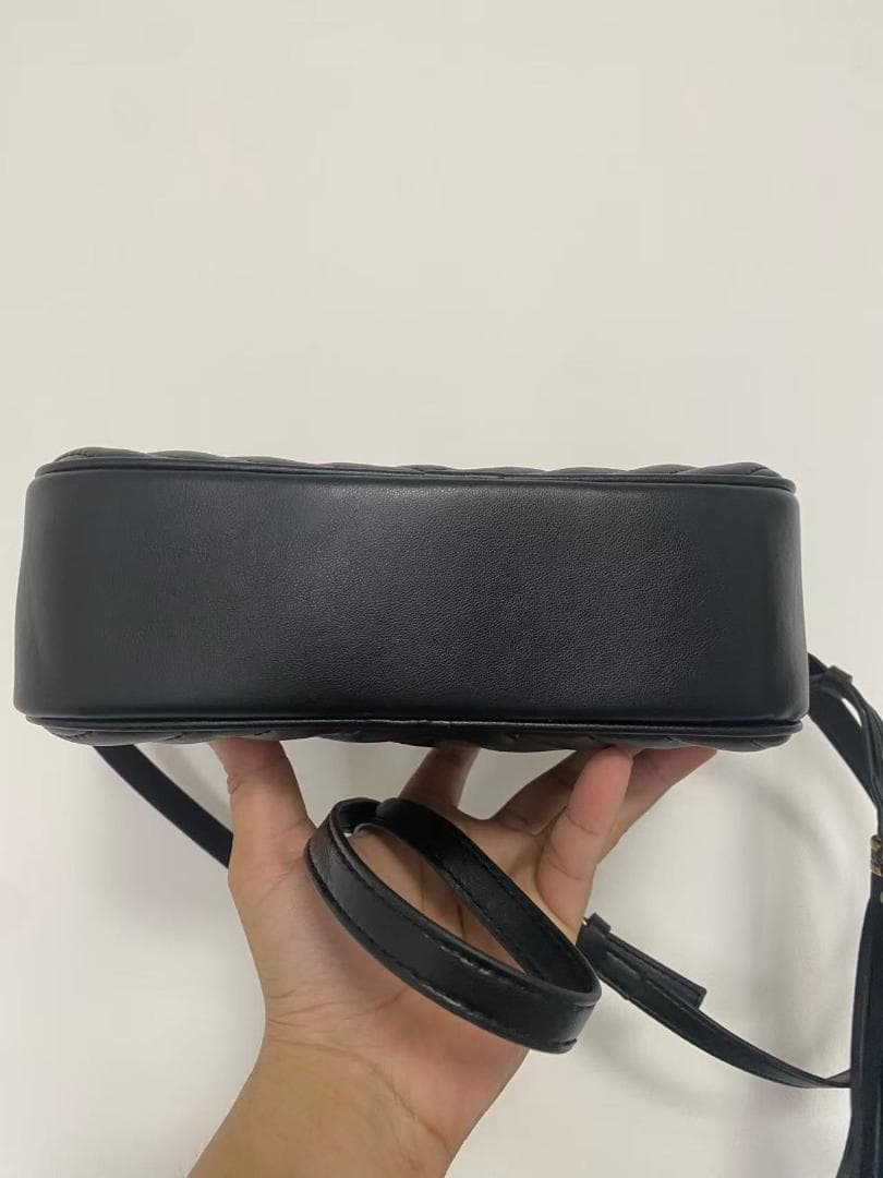 YSL 黒 キルティング ショルダーバッグ