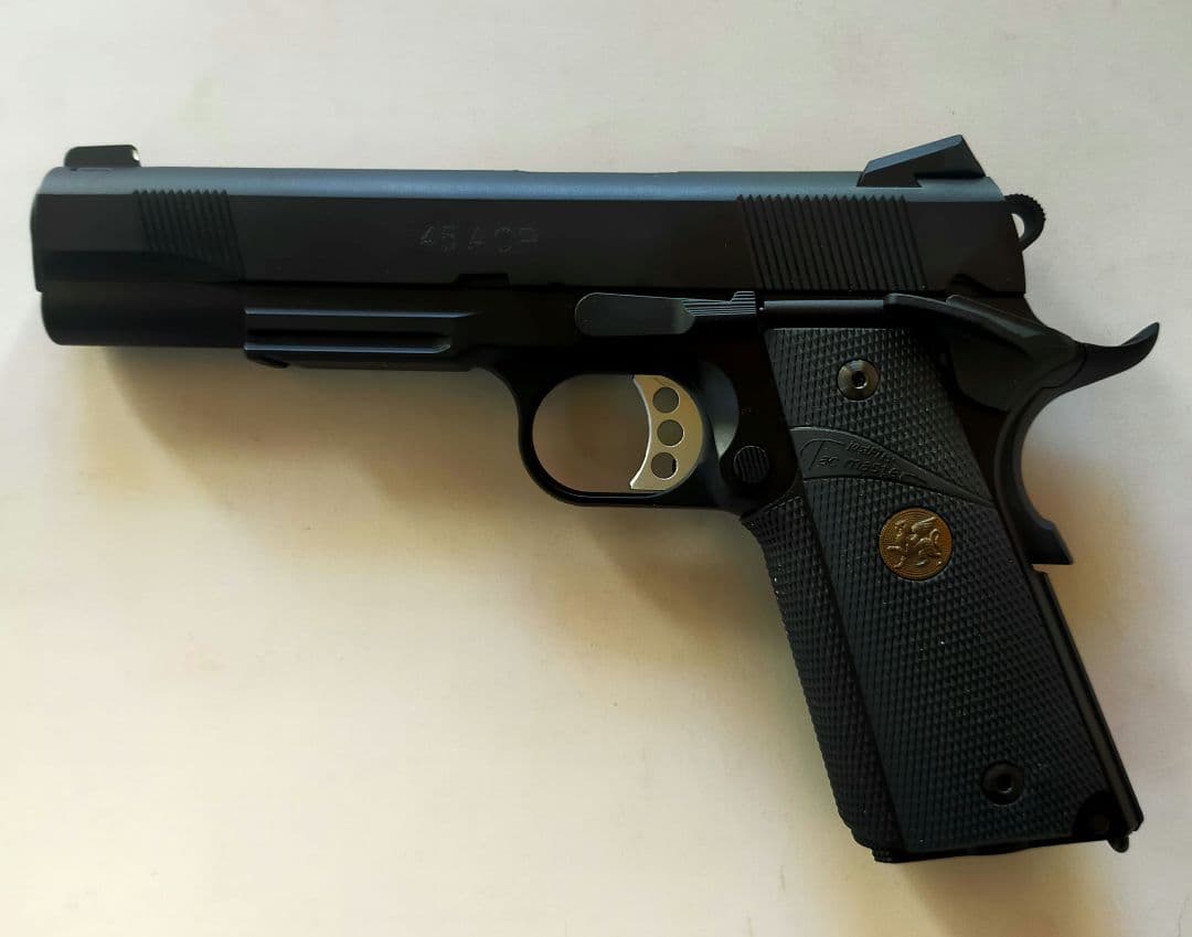 トイガン carbon8 M45 CQP