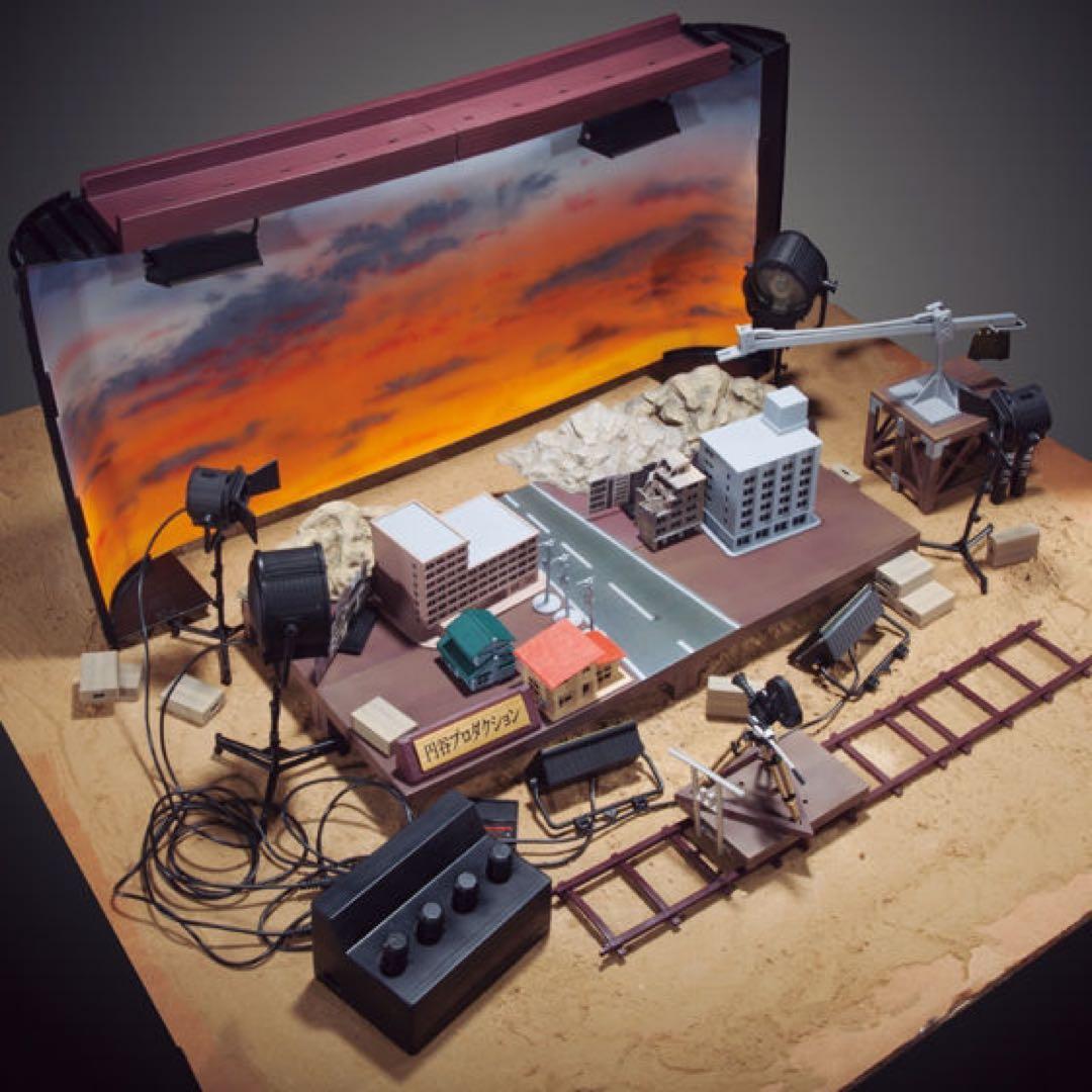 希少 未開封 円谷プロ完全協力　特撮ジオラマ