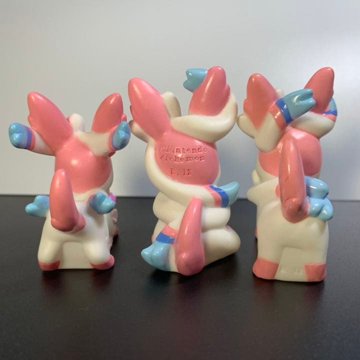 ポケモンキッズ　指人形　フィギュア　ニンフィア