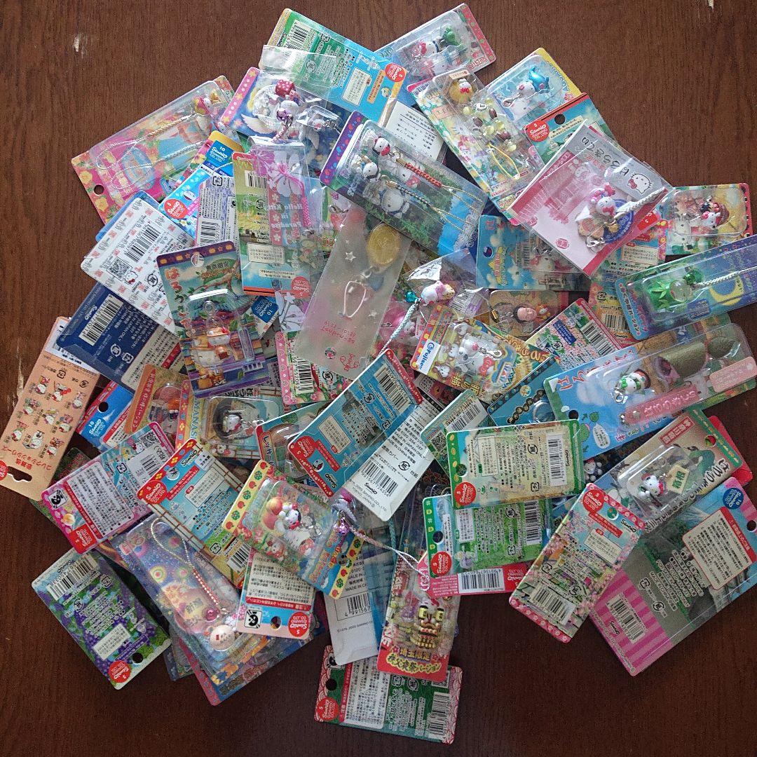 ハローキティ　ご当地キティ　ストラップ　まとめ売り　80点