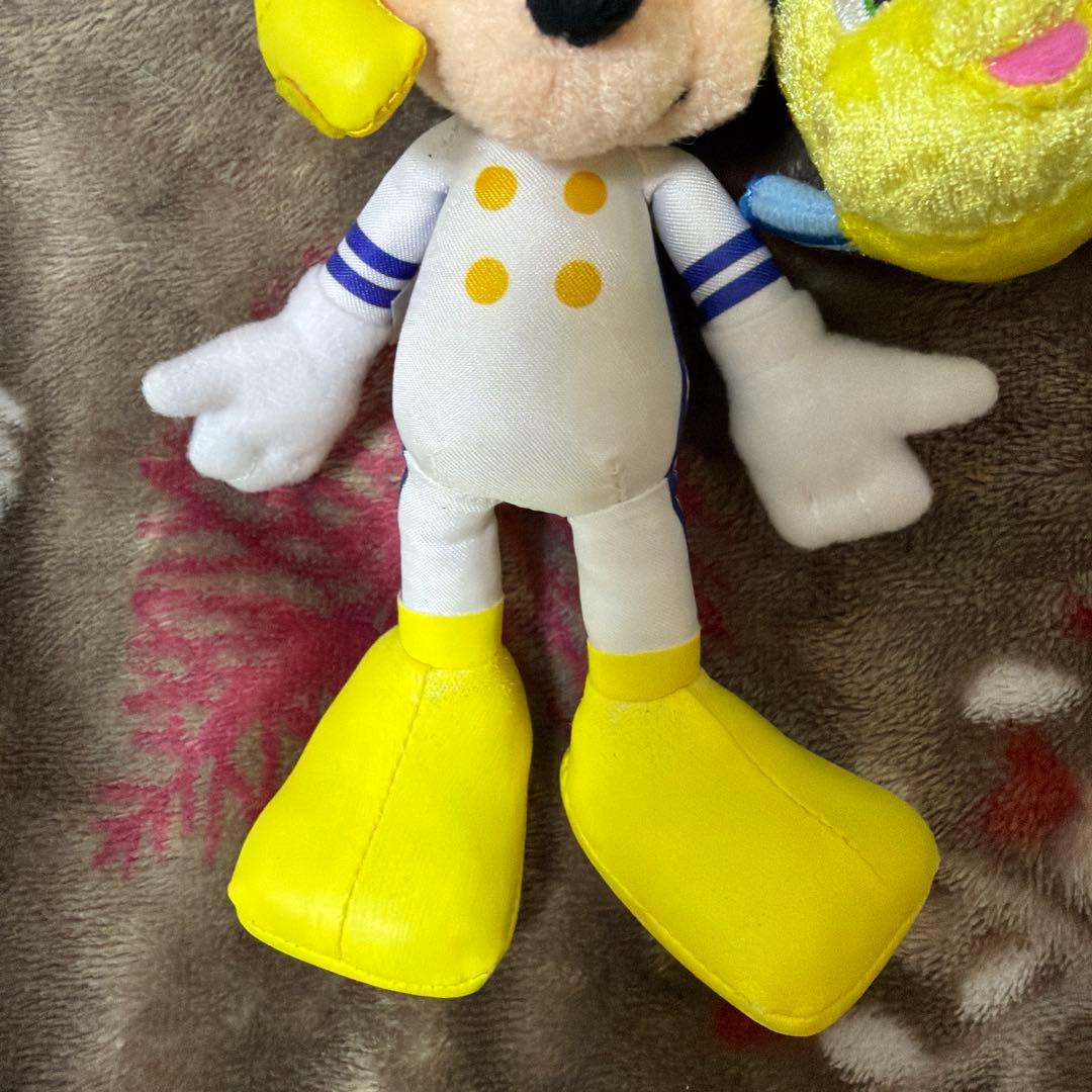 東京ディズニー 8周年限定 ミッキー ぬいぐるみバッジ レア