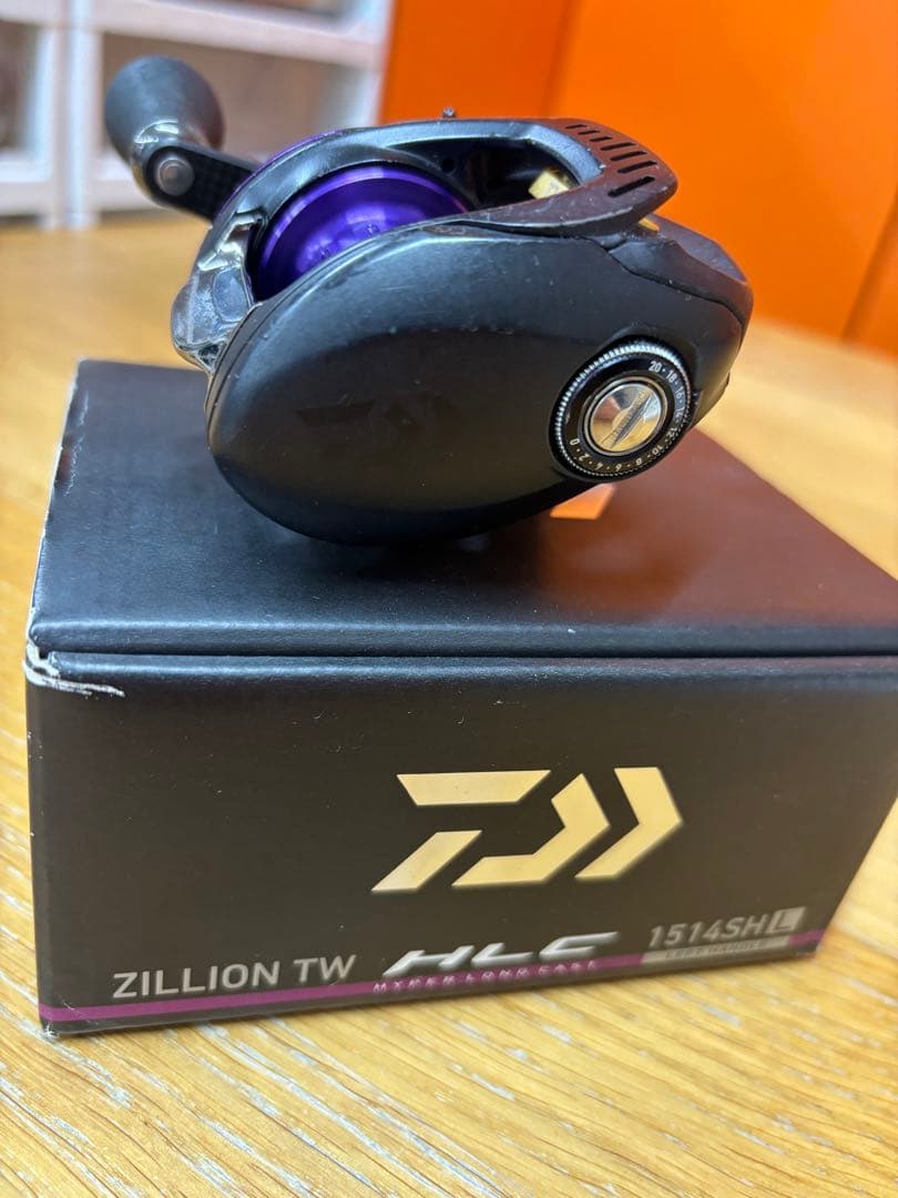Daiwa ZILLION TW HLC 1514SHL ベイトリール