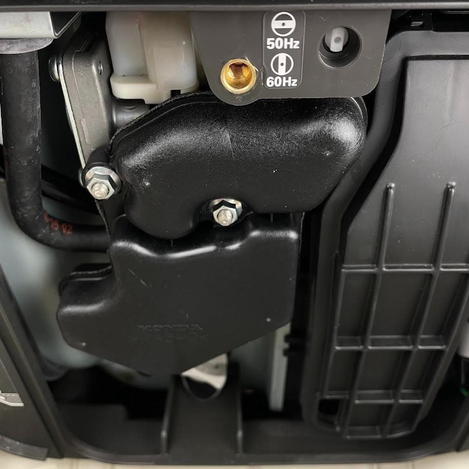 ほぼ未使用■HONDA■ エネポ ガスボンベ式 発電機 EU9iGB 防災