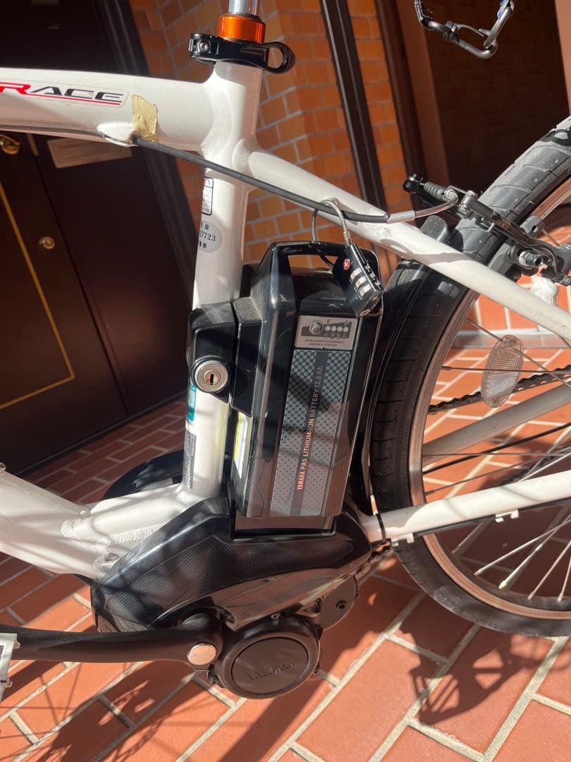 ヤマハ　ブレース　PAS クリスタルホワイト