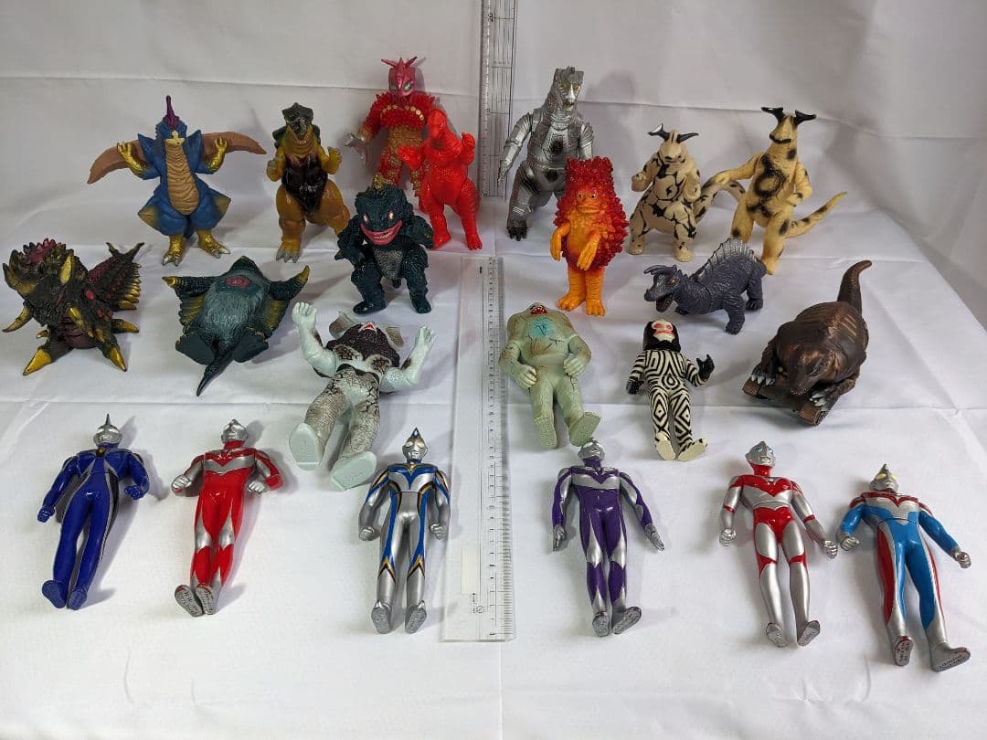 ウルトラマンシリーズフィギュア２２体