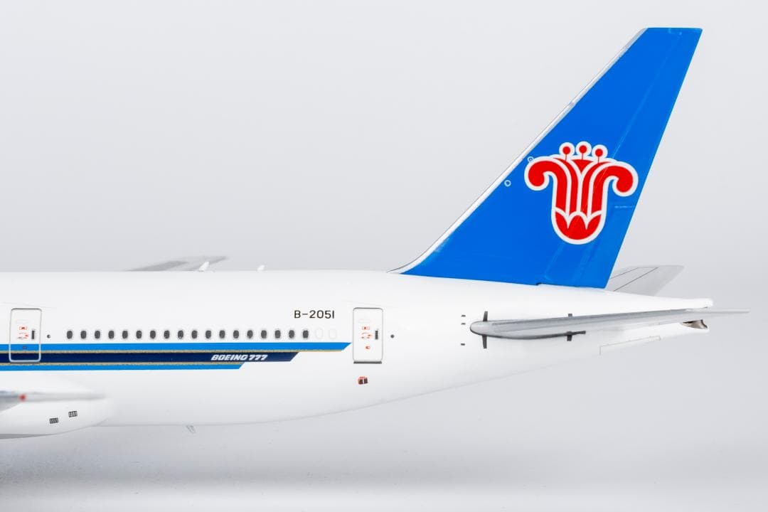 中国南方航空 777-200 B-2051 1/400