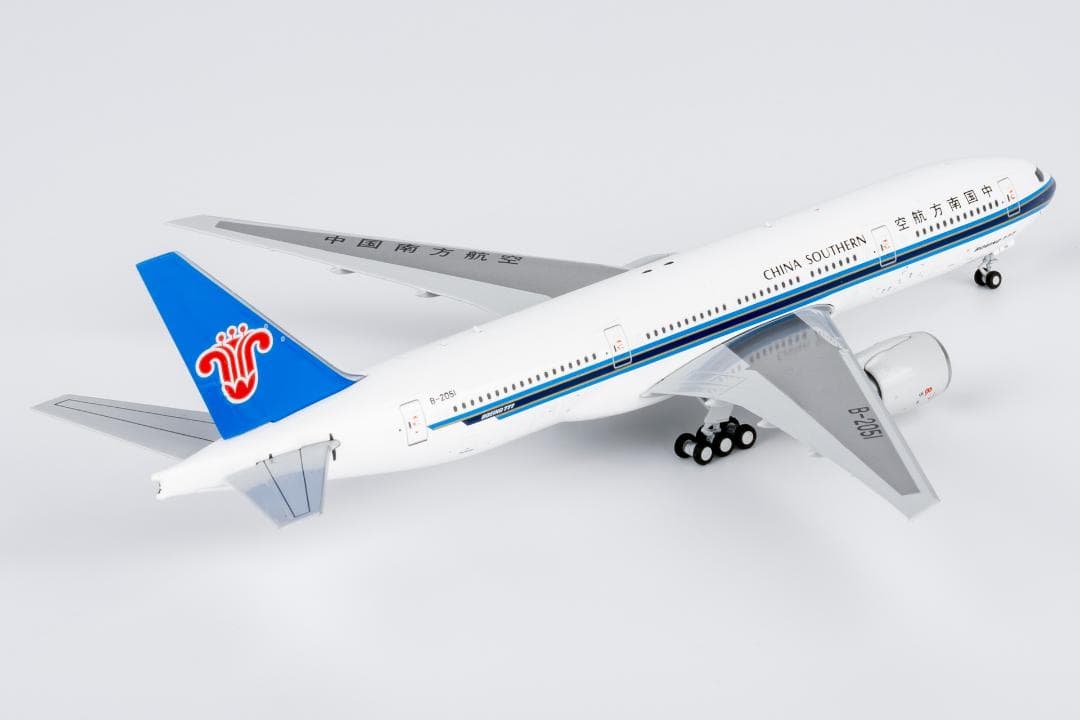 中国南方航空 777-200 B-2051 1/400