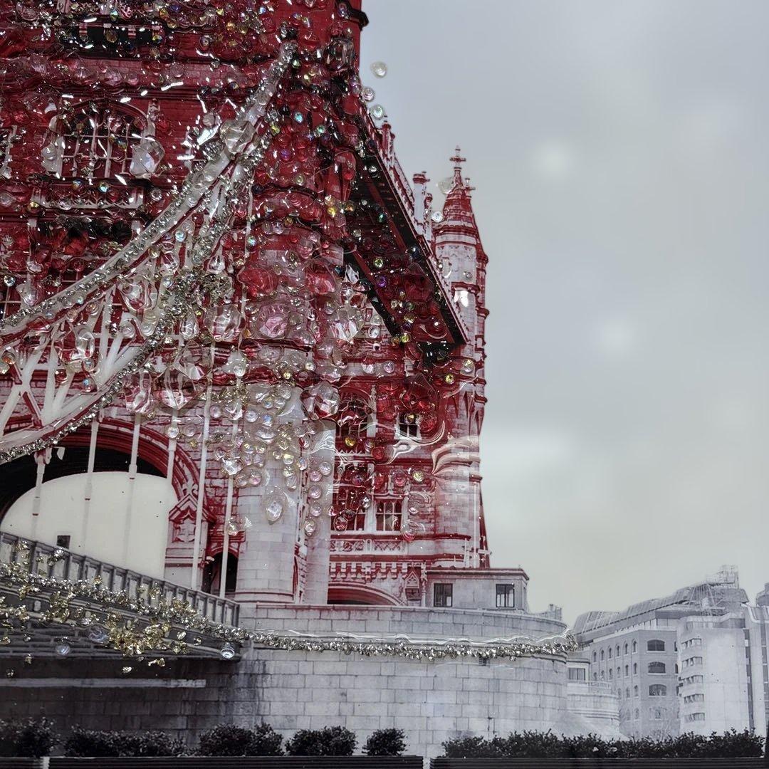 ロンドン橋と赤い電話ボックスのアート　キラキラアート