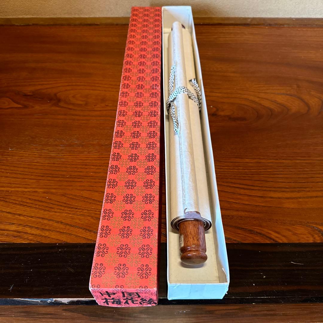 中国の『梅花絵』です。