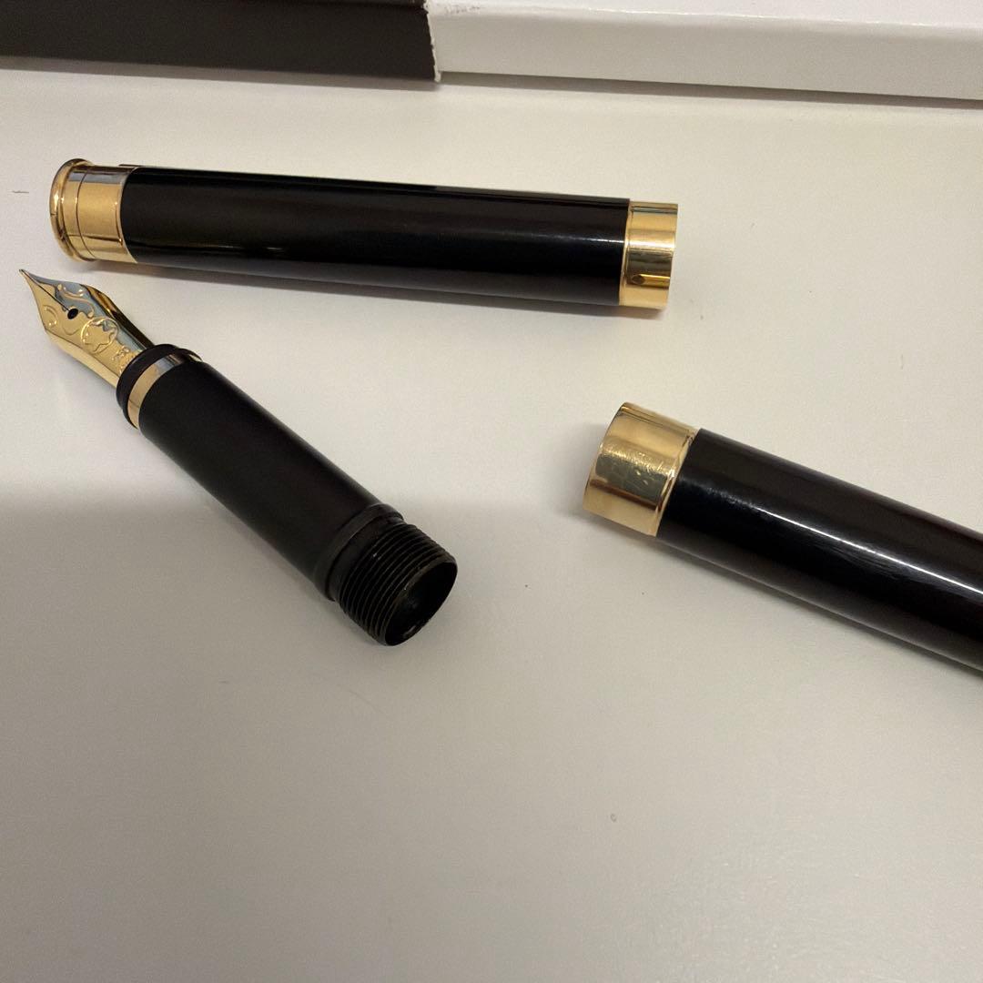 MONT BLANC万年筆　ノブレスオブリージュ　純正リフィル付