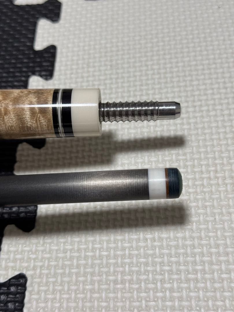 ビリヤードキューMezz Axi