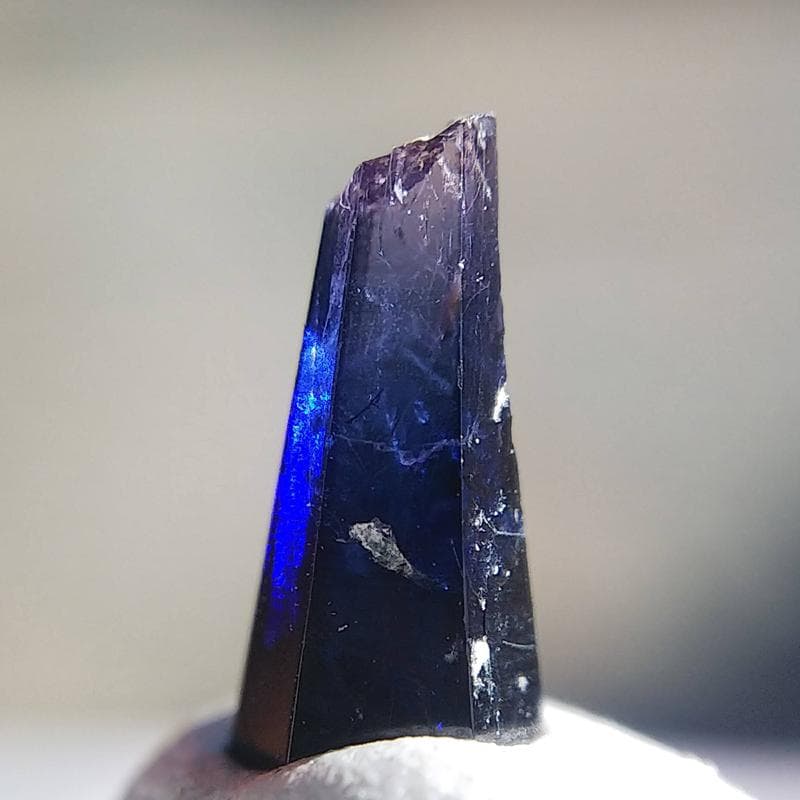 529 バイカラーサファイア 結晶 原石 ウィンザー産