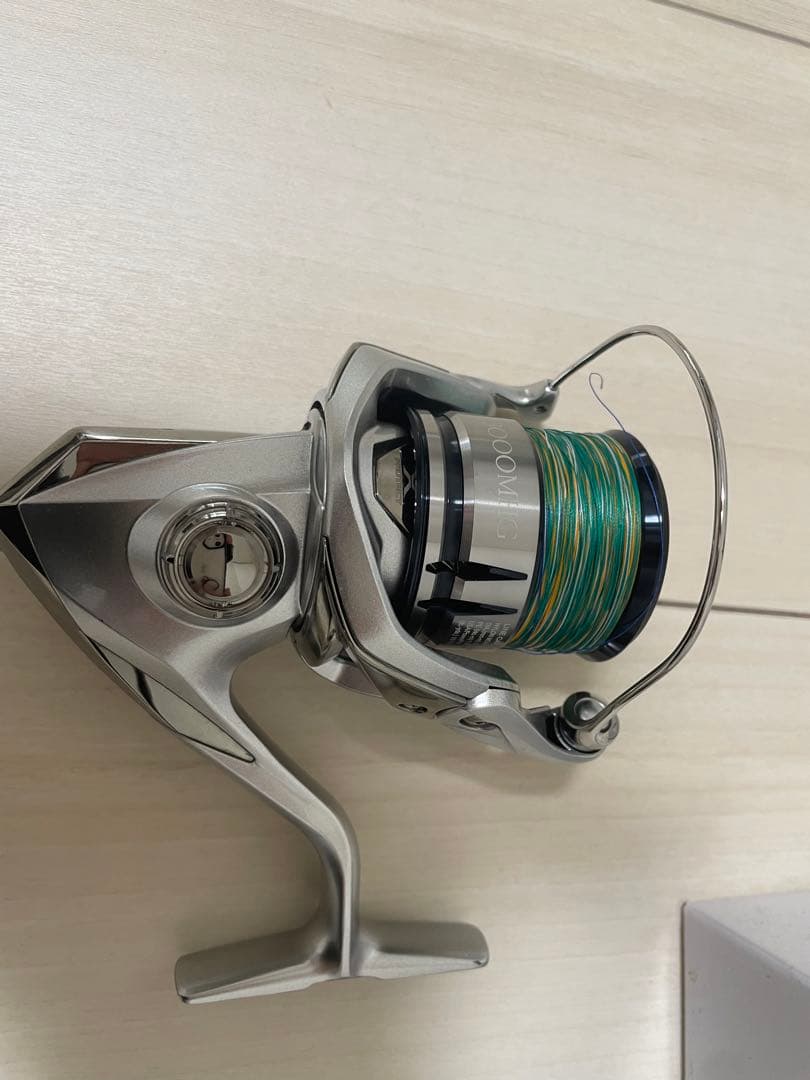 リール STRADIC3000MHG